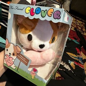 Too Faced Clover Dog NIB!